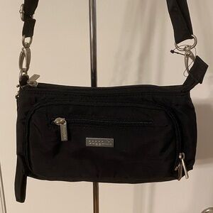 Baggallini Triple Zipp Bagg